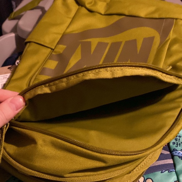 COPY - Nike Backpack - Picture 5 of 6